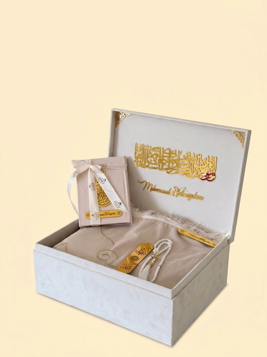 Cream Quran Gift Box - Prayer Mat & Beads Wedding Set