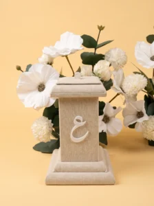 Slim Engagement Ring Box for a Perfect Proposal Moment