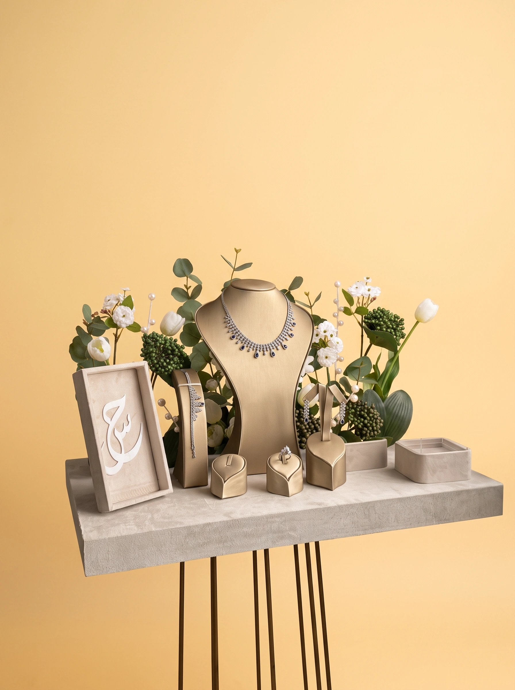 Elegant Bride Gift Box for Wedding Day Surprises