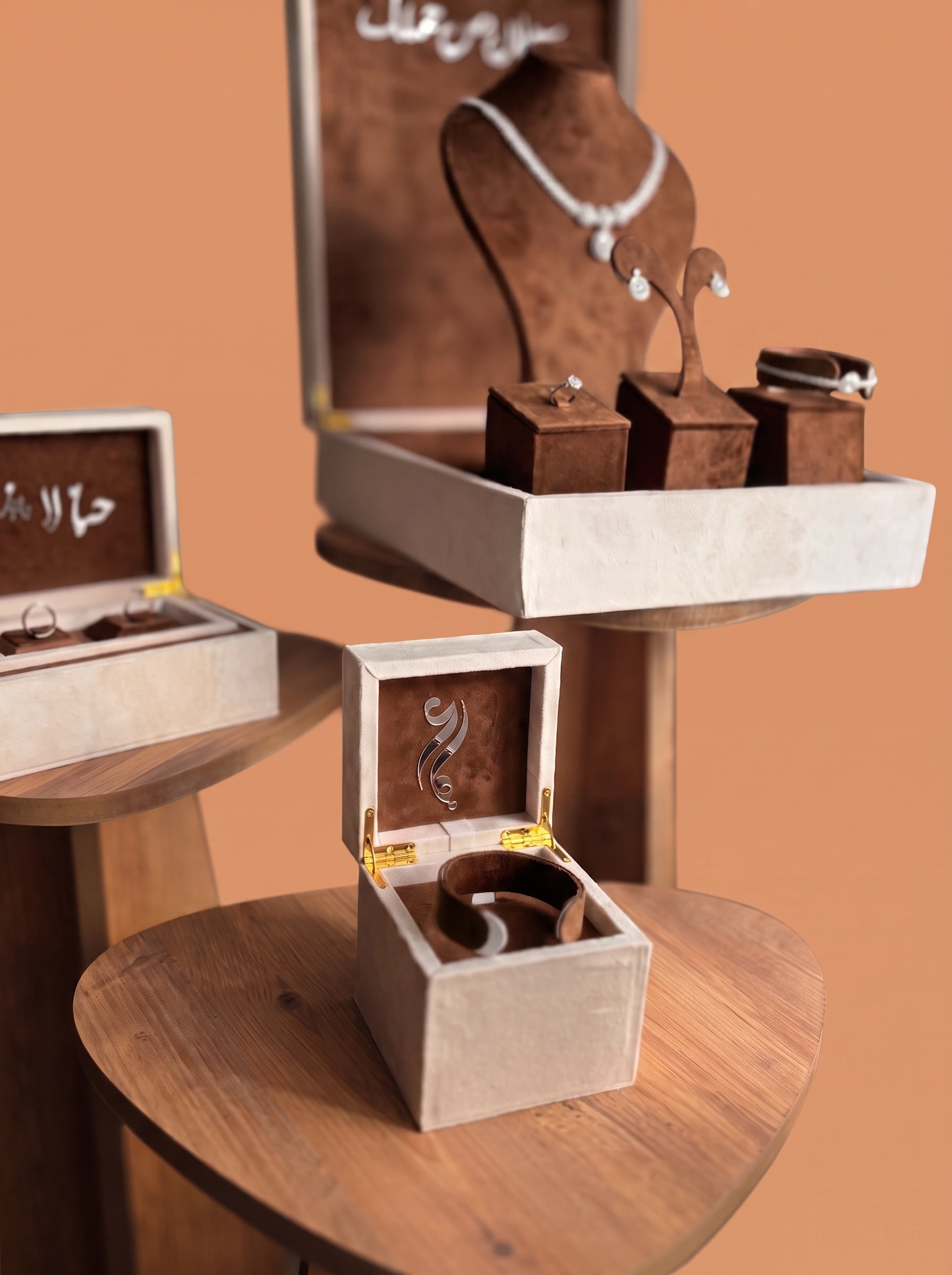 Deluxe Bride Box Gift Set for Wedding Celebrations