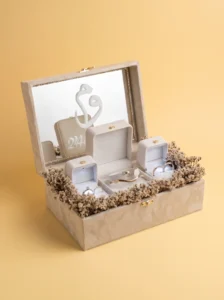 Box Rings Wedding: 3-Box Stunning Velvet Set with Mirror