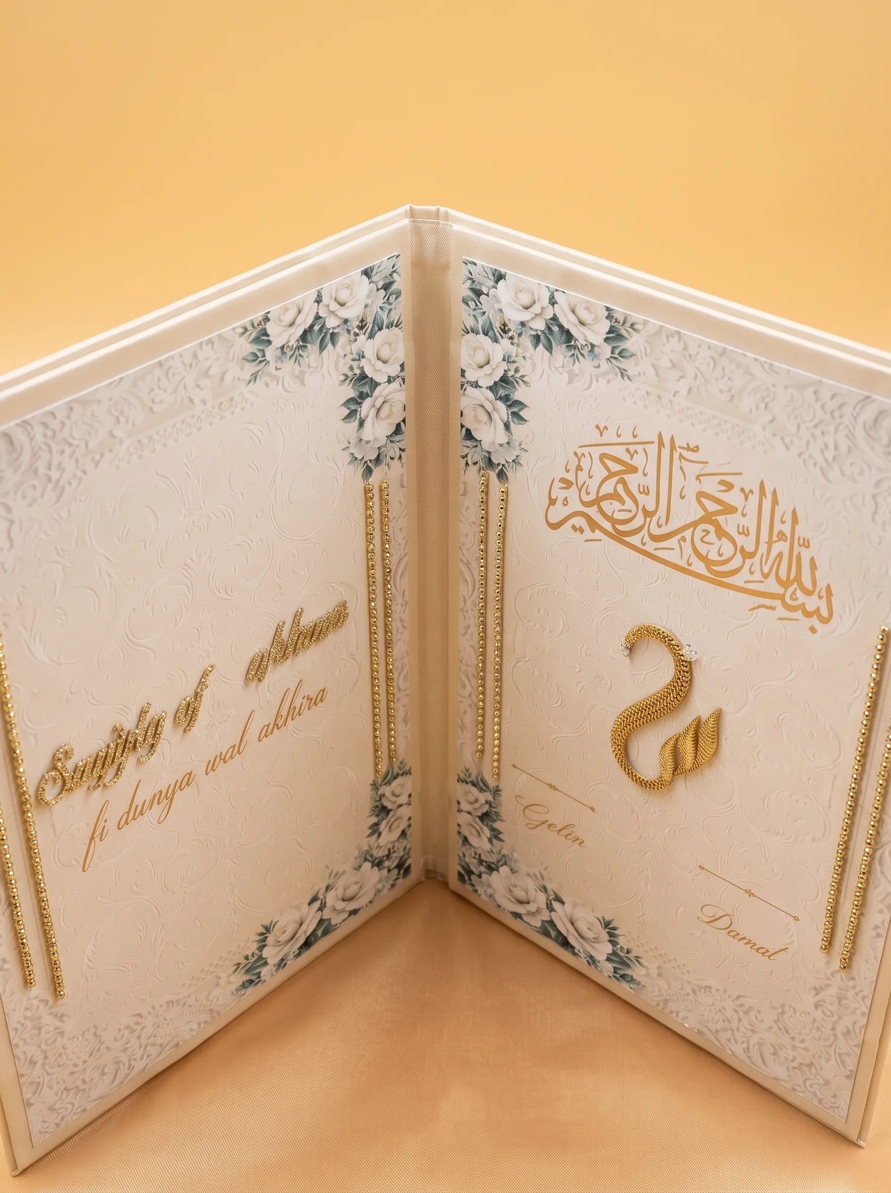 Idées cadeau pour mariage : coffret Certificat d'union personnalisé
