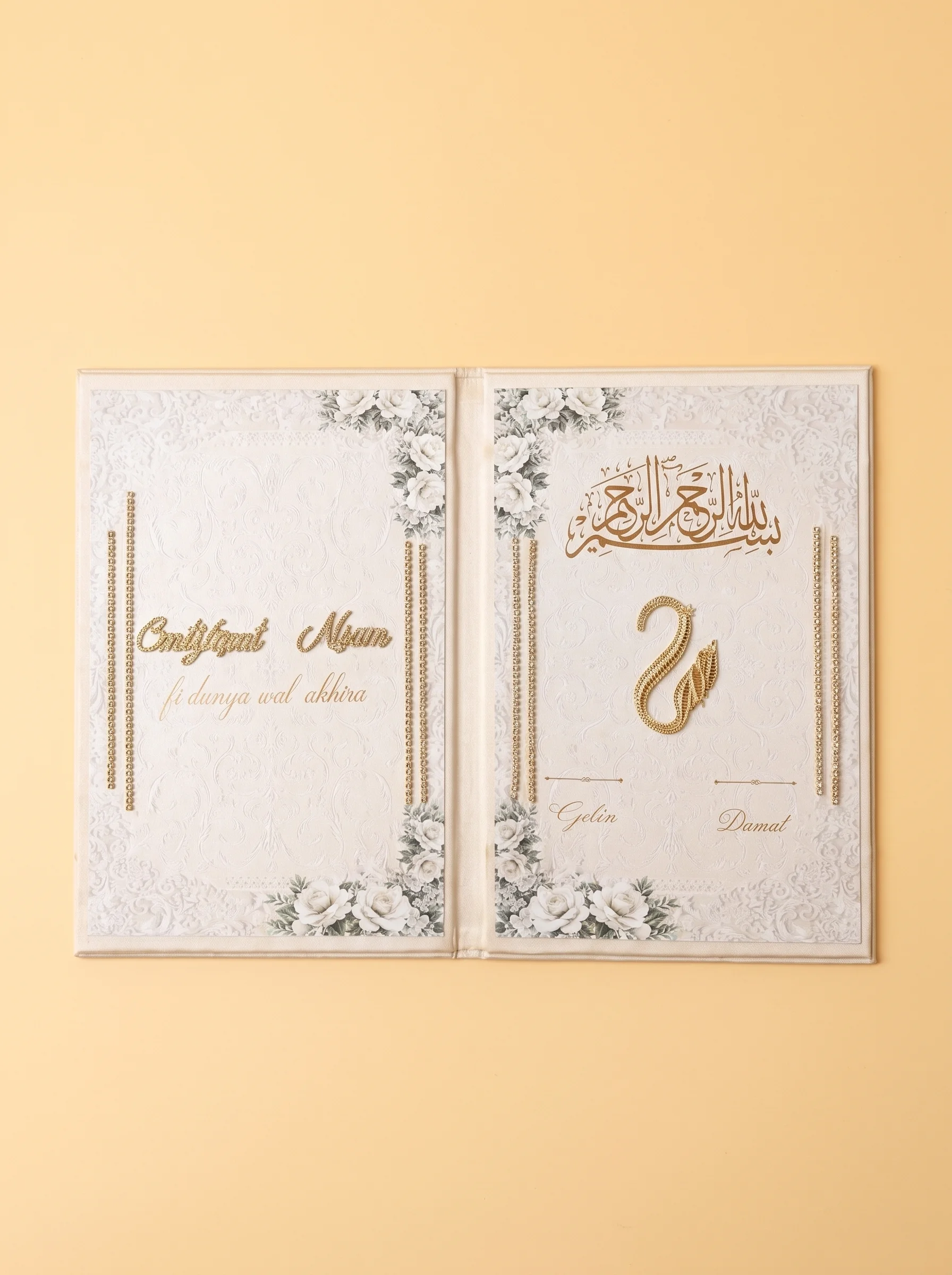 Idées cadeau pour mariage : coffret Certificat d'union personnalisé